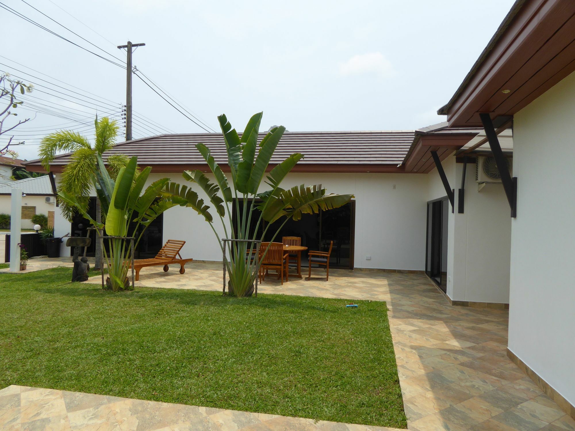 Tropicana Beach Villa At Vip Resort Ban Phe Esterno foto